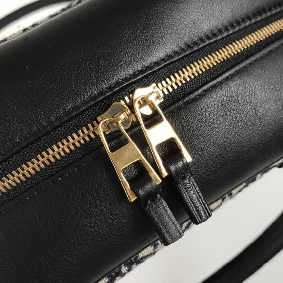 LOEWE Anagrams Amazona 19 Hand bag - Picture 6 of 15